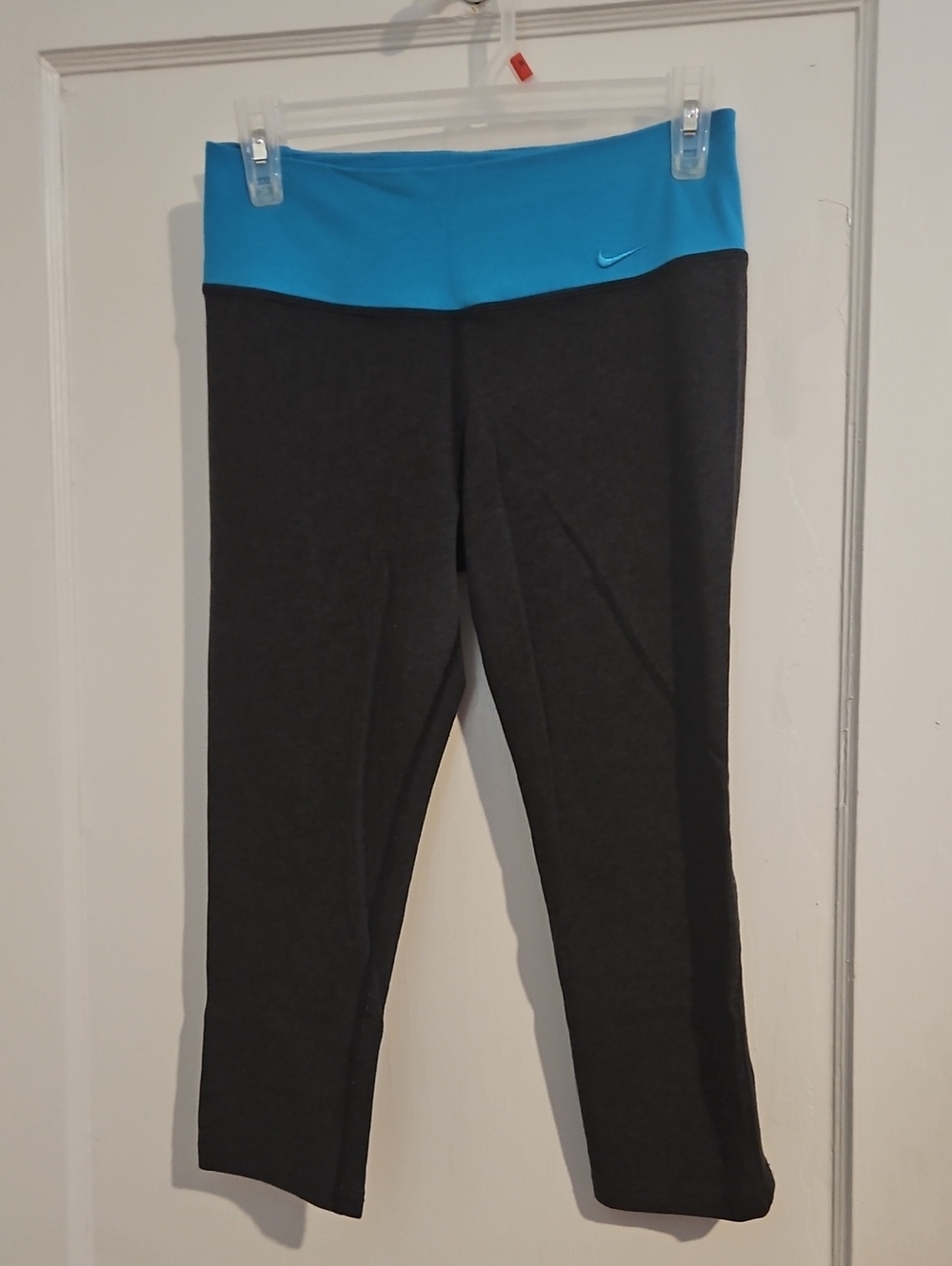Nike Dri-FIT Athletic Capris Charcoal & Blue Small